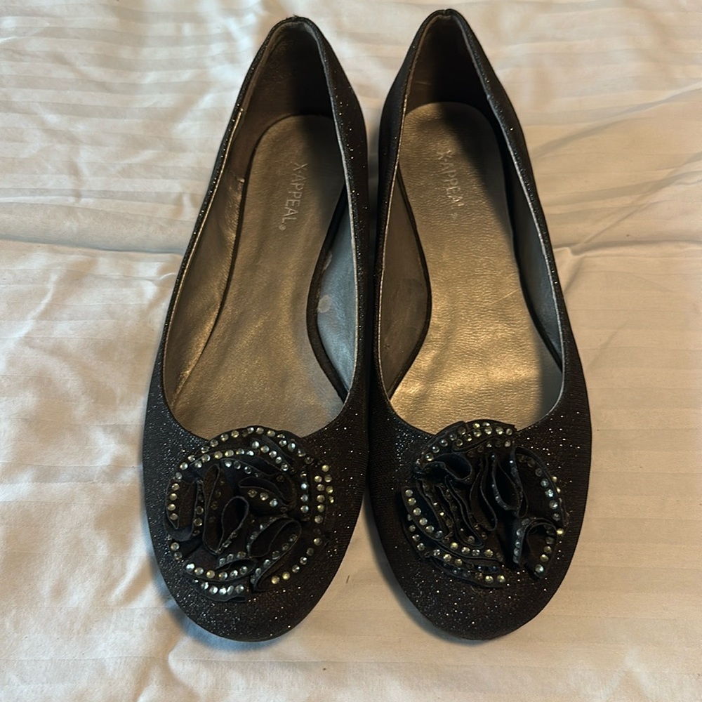 Black Mila XAppeal Flats with flower embellishment
